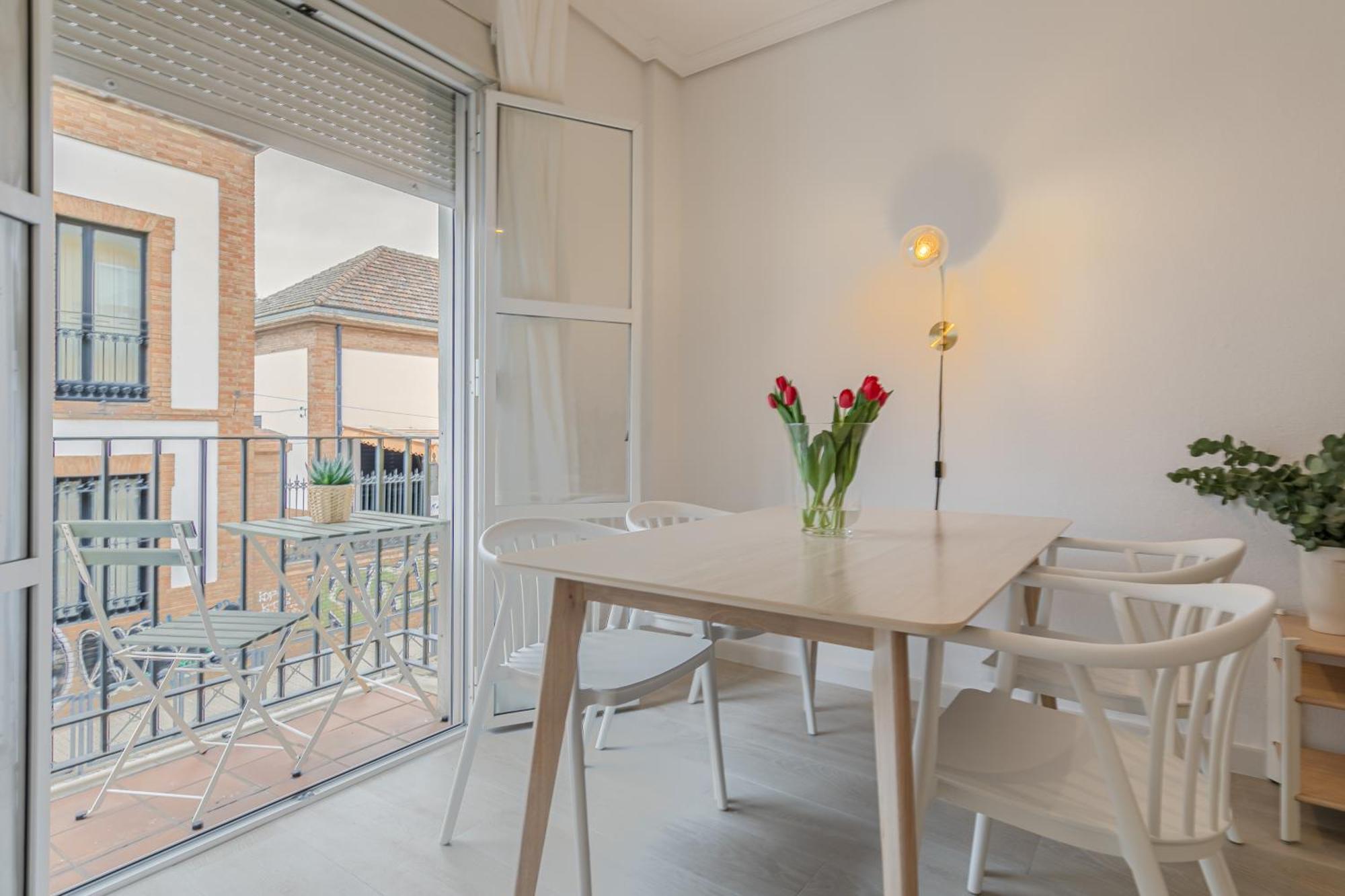 Isg Apartments Becquer Free Parking Inside The Building Sevilla Exterior foto