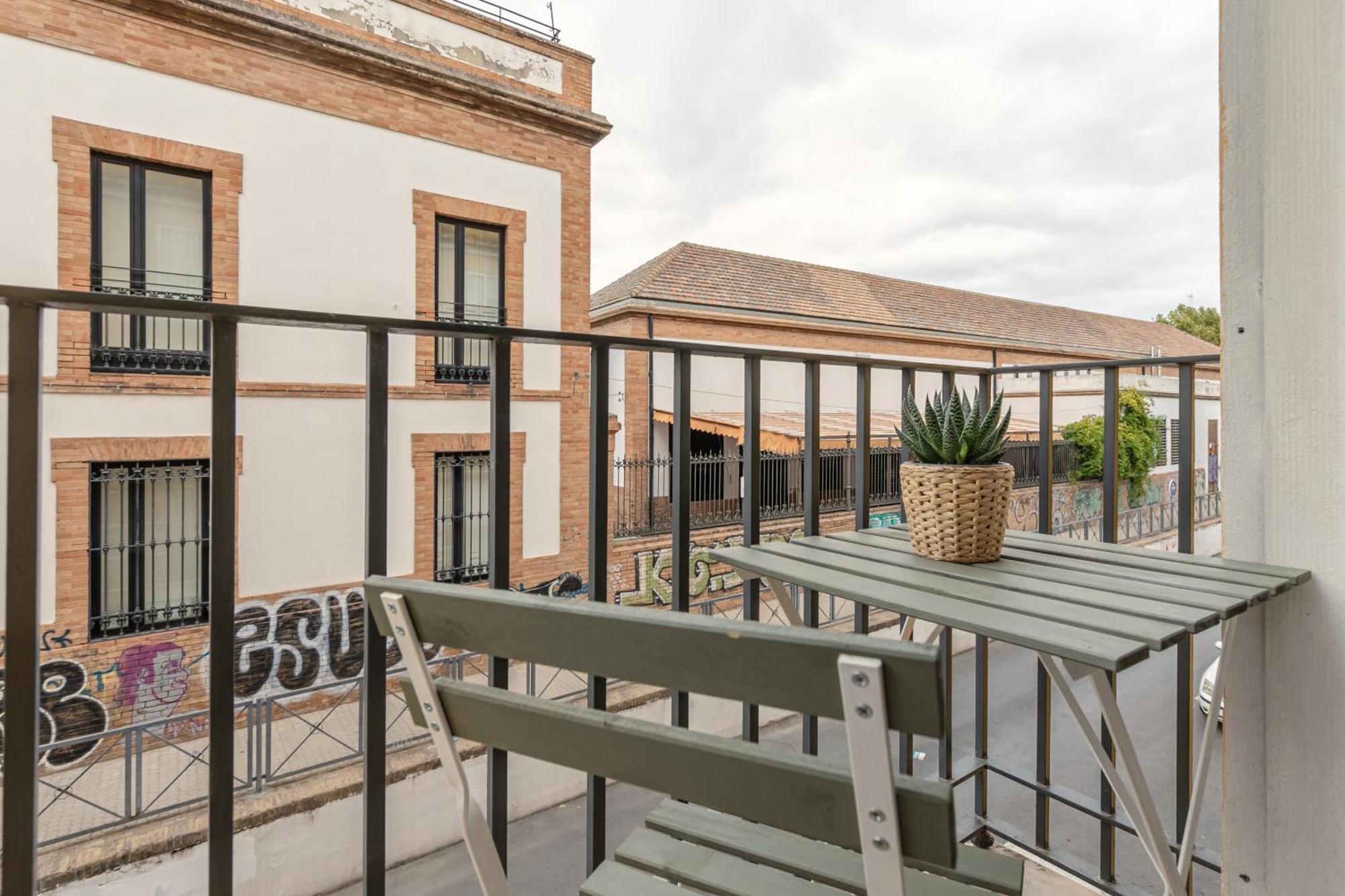 Isg Apartments Becquer Free Parking Inside The Building Sevilla Exterior foto